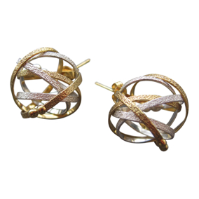 Mobius Mixed Post Earring 
Mixed 22K gold vermeil, silver
ERPS18-M
